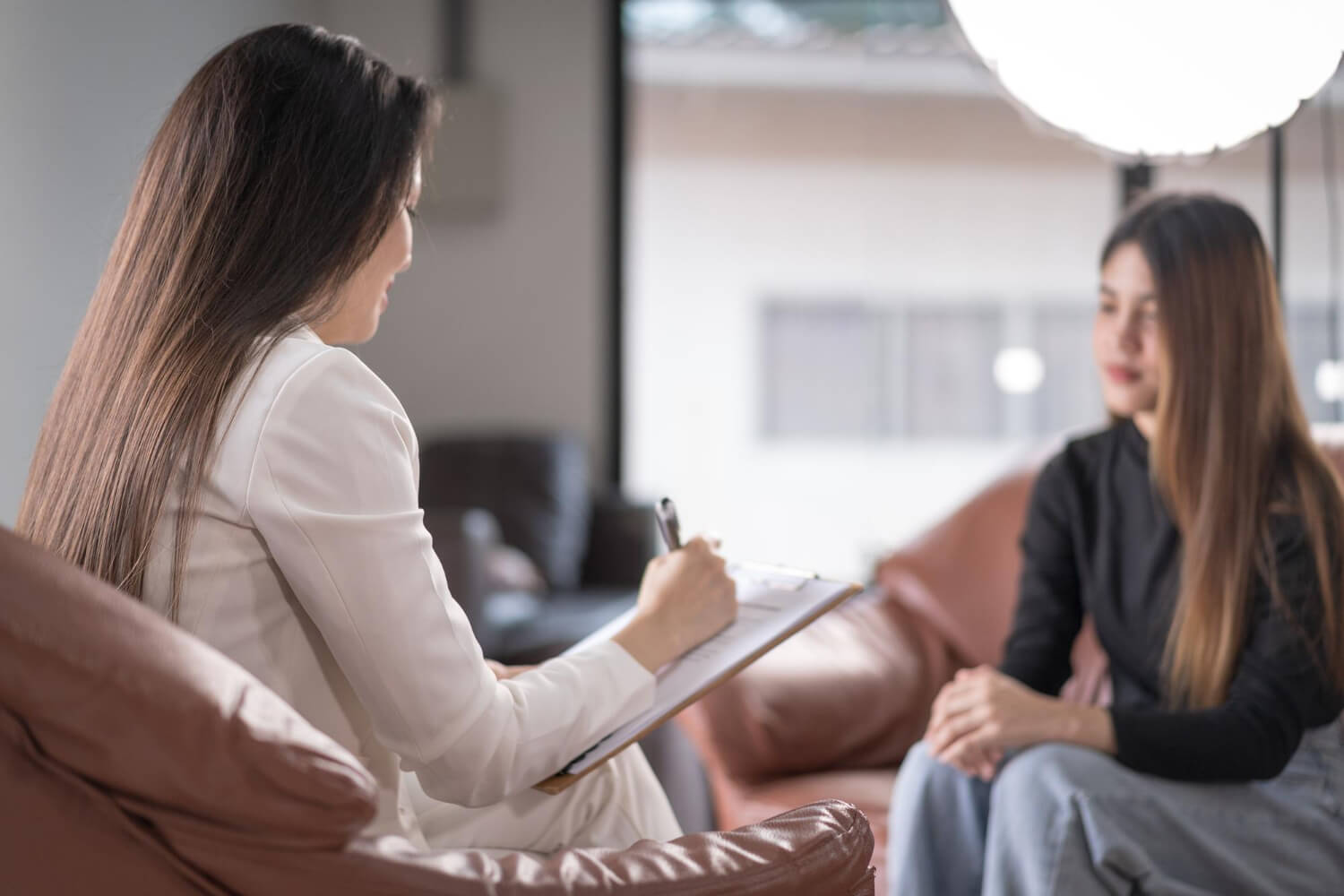 Kto leczy depresję psycholog czy psychiatra